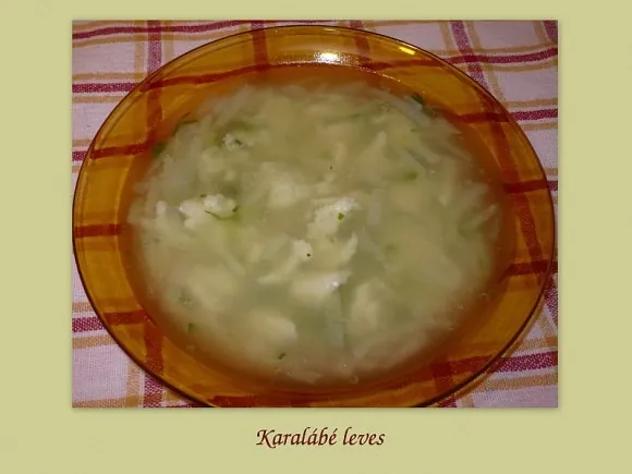 Karalábé leves