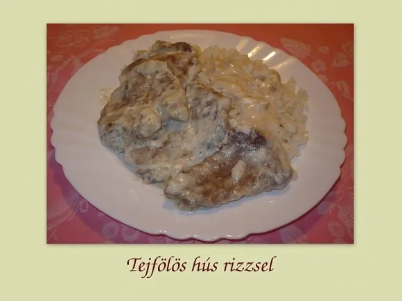 Tejfölös húr rizzsel
